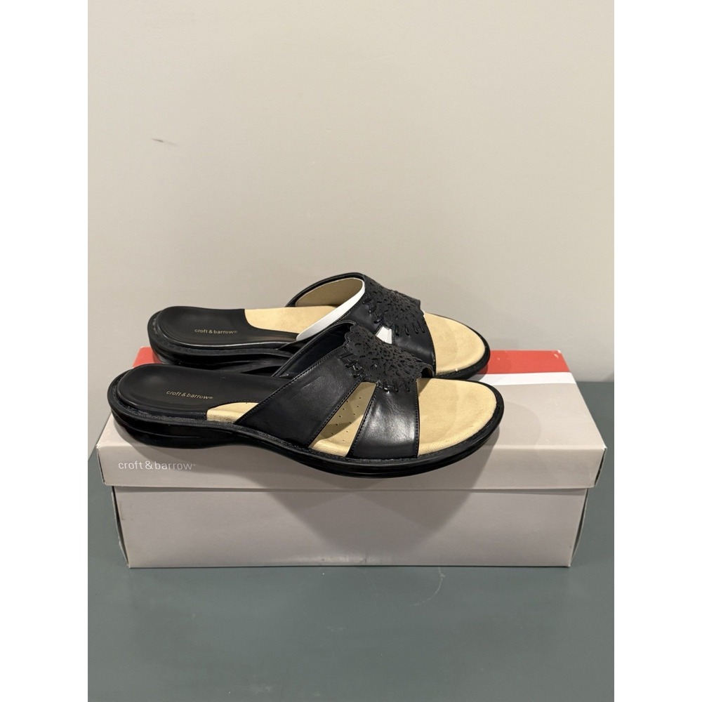 Croft and Barrow Navy Slip On Laser Cut Medallion Sandals Womens 8.5 Blue